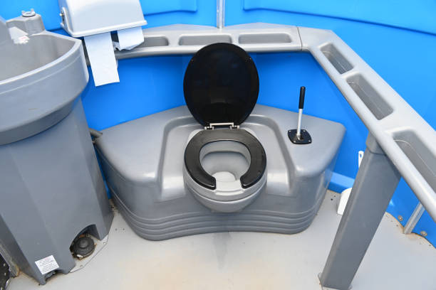 Best Portable restroom trailer rental  in Kensington, MD